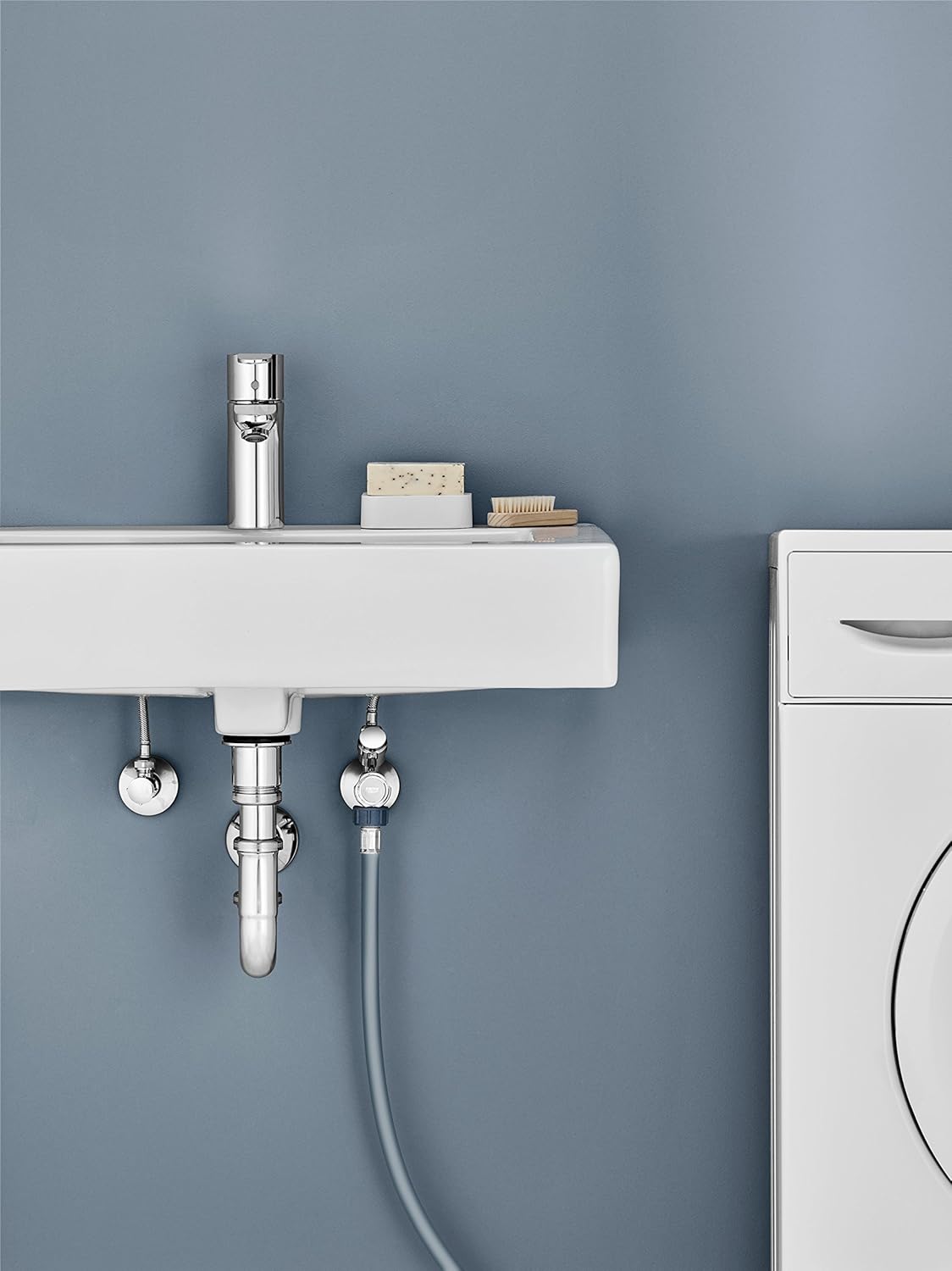 GROHE Angle Valve with Ergonomic Metal Handle (Wall Connection 1/2")